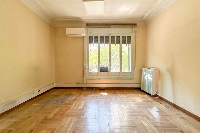 Foto c32d8831-2a85-4fbf-8f19-e5f007435947. Location bureau avec chauffage dans Guindalera Madrid