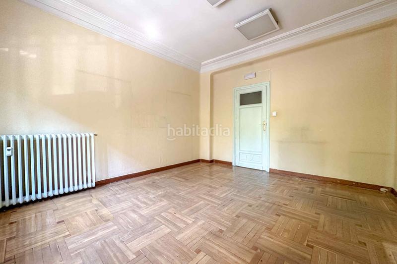 Foto 01fb613c-d4e0-4509-93d5-6b9ca3bfb3e7. Rent office space with heating in Guindalera Madrid