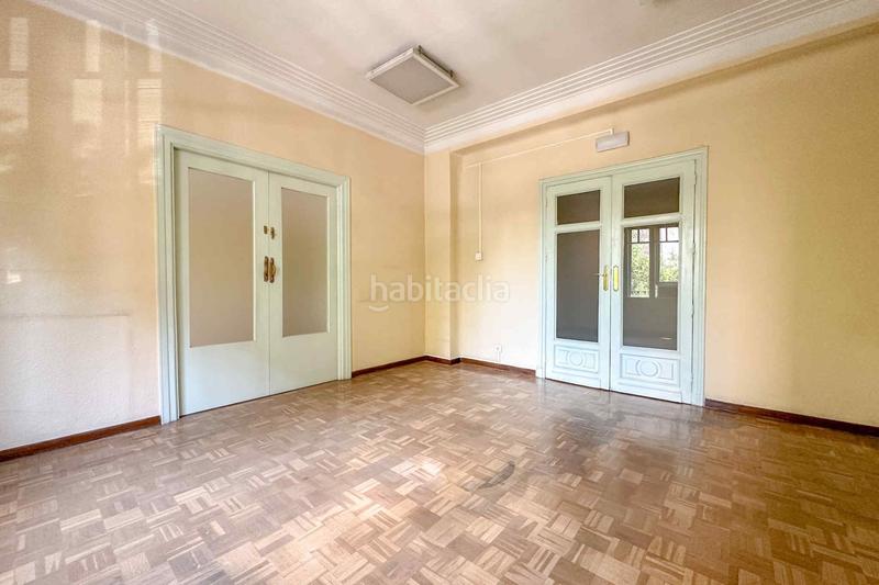 Foto a3430cab-ea71-4c77-b4c3-c2e1e13cdbc6. Rent office space with heating in Guindalera Madrid