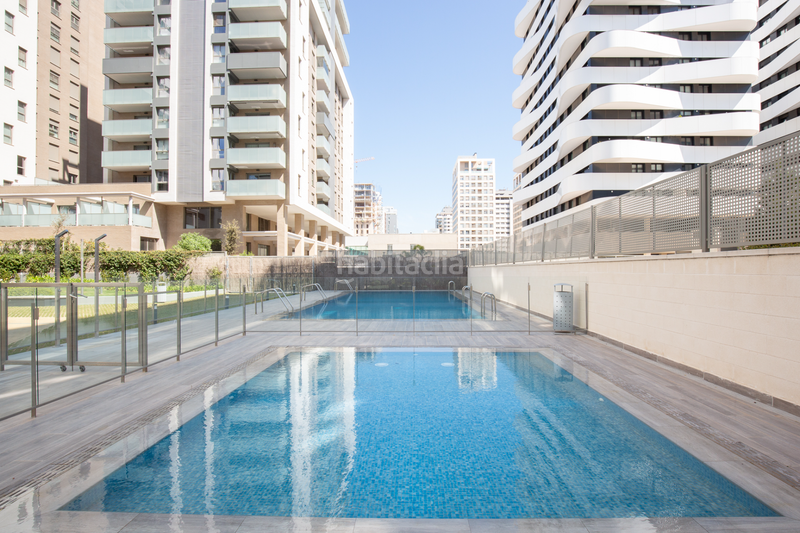 Foto a5b7097e-2cd0-4b7f-80d3-24996b367c8b. Apartamento loft en venta c del bomber ramon duart en Valencia