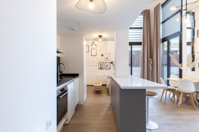 Foto ba7a05d5-2847-44c7-8f15-3ef489a34ce8. Apartamento loft en venta c del bomber ramon duart en Valencia