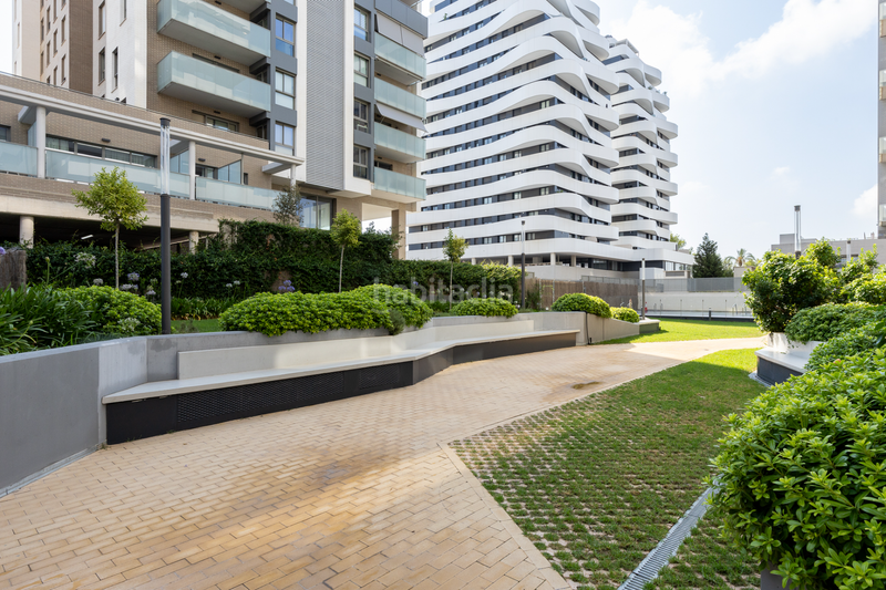 Foto c60ace79-3aec-4b7e-8ff8-897e1e05272e. Apartamento loft en venta c del bomber ramon duart en Valencia