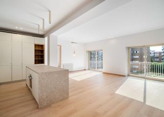 Etagenwohnung in Trafalgar. Piso alto a estrenar en trafalgar, chamberí