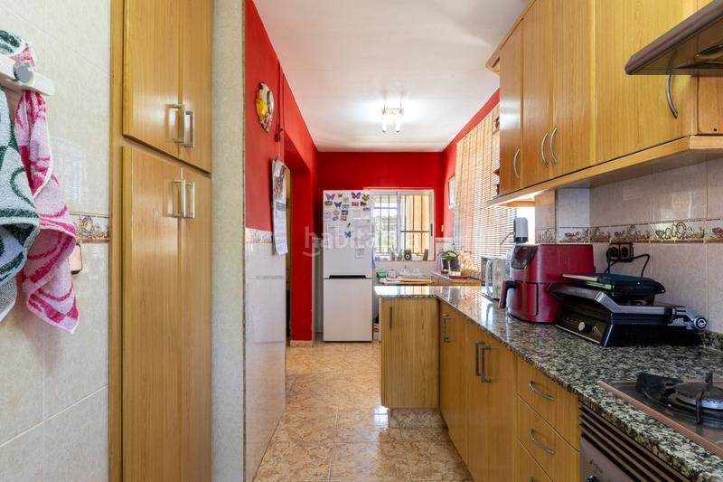 Foto 92e1532c-ab99-4e91-a58e-3db642647d69. Casa amb piscina a Parque de la Bombilla Llíria