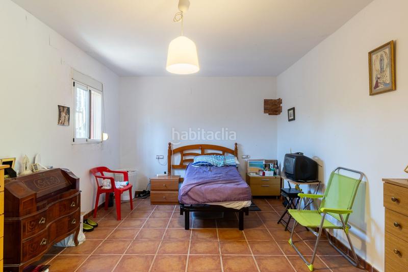 Foto cae38a24-6b76-4fea-960d-f0a19f1d270f. Casa amb piscina a Parque de la Bombilla Llíria