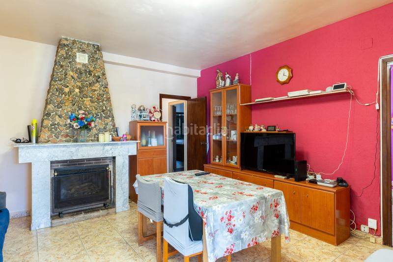 Foto f8a57e10-5889-4060-86c0-cb4c5b5ab548. Casa amb piscina a Parque de la Bombilla Llíria