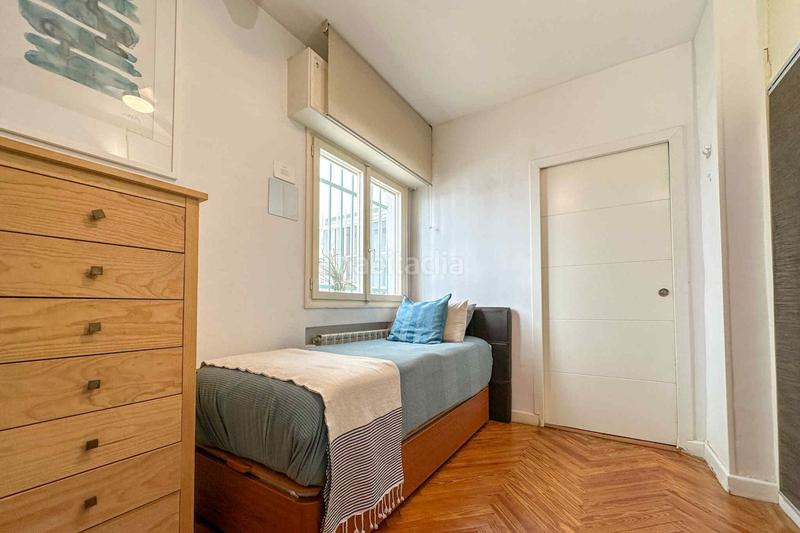 Foto 3f31e81a-87d0-46e4-ab02-980bf4733c43. Àtic amb calefacció a Embajadores-Lavapiés Madrid