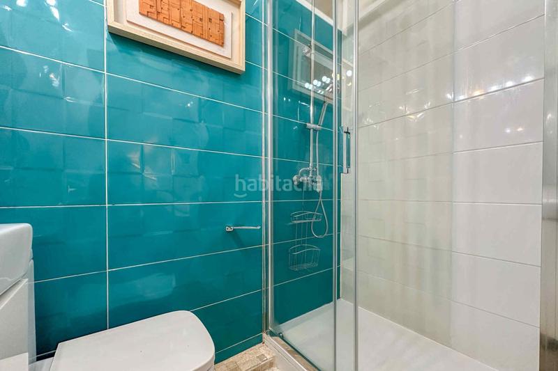 Foto 7b4a158a-fff4-4ed4-bbc9-41133c7c0728. Àtic amb calefacció a Embajadores-Lavapiés Madrid