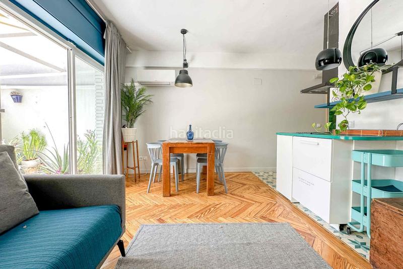 Foto f7c91f9f-1c07-4502-9124-def63332e7e5. Àtic amb calefacció a Embajadores-Lavapiés Madrid