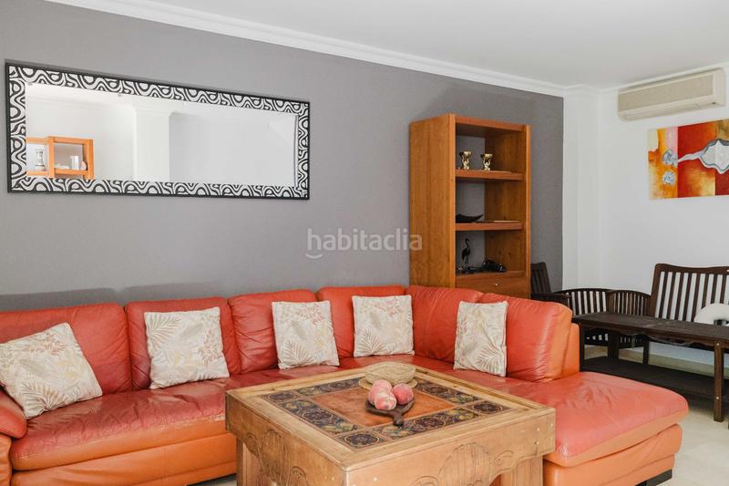 Foto ad6e100b-6f01-40db-9a95-0ea1e04c7cdc. Casa adosada chalet adosado en venta en Alto de los Monteros Marbella