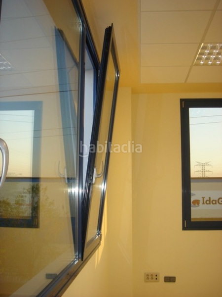 Foto 208a3670-eef9-4ba0-85e4-c1609ed3aaf3. Miete büro in La Garena Alcalá de Henares