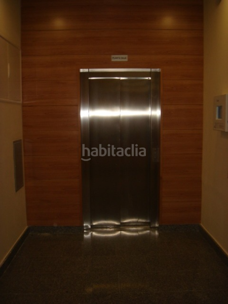 Foto d68f84c4-eb27-4577-8acb-53056eb07e06. Miete büro in La Garena Alcalá de Henares