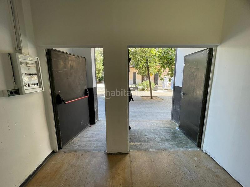 Foto 288c45ba-27d5-4a41-9817-1a61d0294012. Business premise in El Botànic Valencia