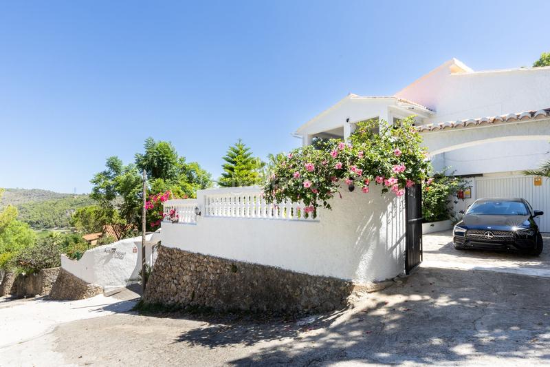 Foto ea410c51-3ca9-4dbe-b3e4-71f8a0801623. Casa con riscaldamento piscina in Urbanizaciones Gandia