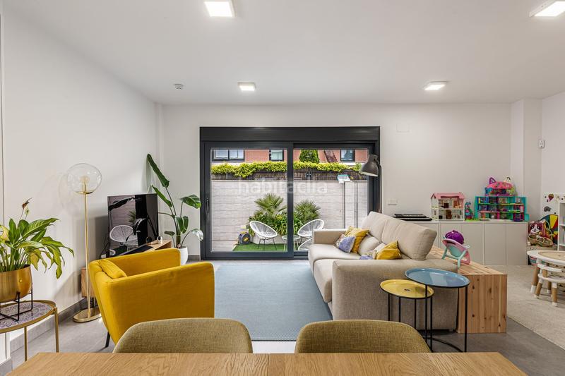 Foto 0048a6cc-f8cb-41f4-b904-ad1207be5e08. Casa amb calefacció piscina a Montecarmelo Madrid