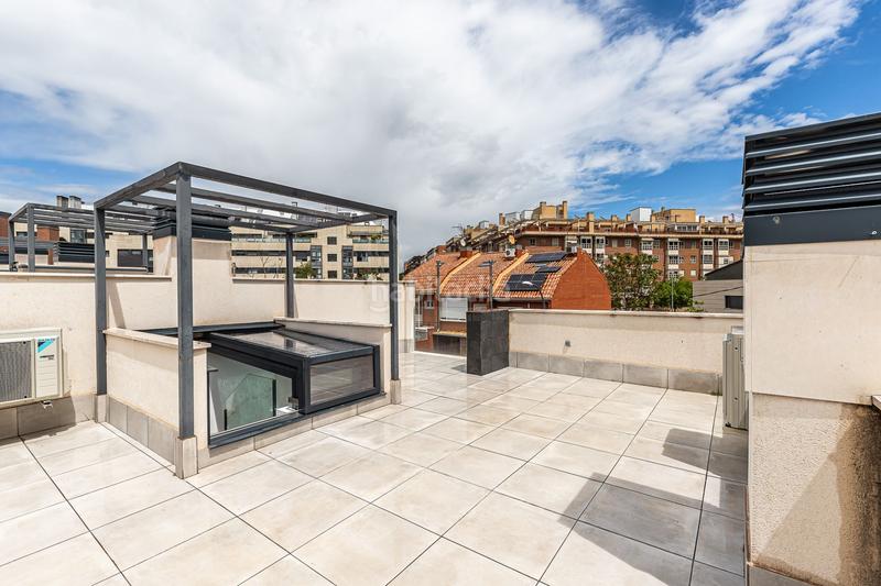 Foto bdc73c38-65eb-48ee-8b11-070414516f8a. Casa amb calefacció piscina a Montecarmelo Madrid