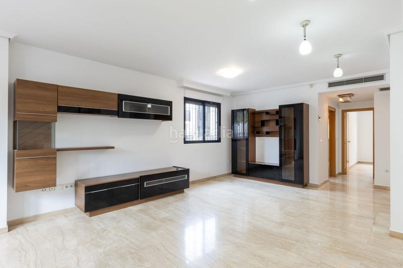 Foto 25bdf87f-0154-416f-95ff-15f38f6f7d04. Casa adossada a Pau Lledó Castellón de la Plana