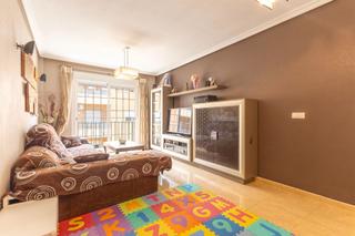 Flat in Almoradí. Piso en venta en almoradí, alicante