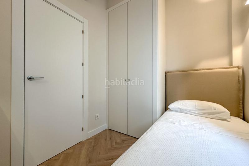 Foto 0c1f2b3d-270c-4045-87e3-a50074c6eb2e. Alquiler piso  en alquiler c. de ríos rosas en Madrid