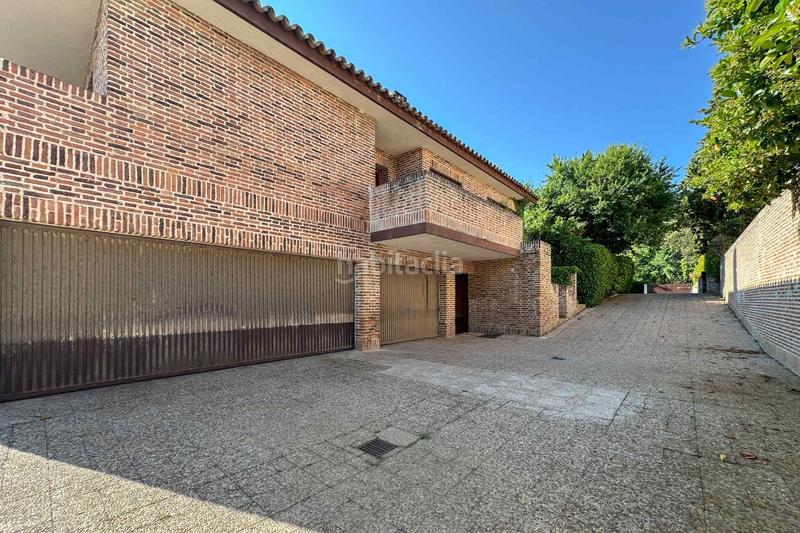 Foto 1f506766-8121-4003-9fb9-9c97c000d502. Affitto casa con riscaldamento piscina in La Florida - El Plantío Madrid