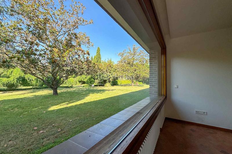 Foto 09d41709-e433-410a-a6a0-e1b556524a43. Rent house with heating pool in La Florida - El Plantío Madrid