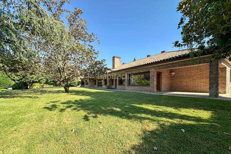 Foto 0c735d09-46d5-476d-9bac-93ae2b8b18ac. Rent house with heating pool in La Florida - El Plantío Madrid