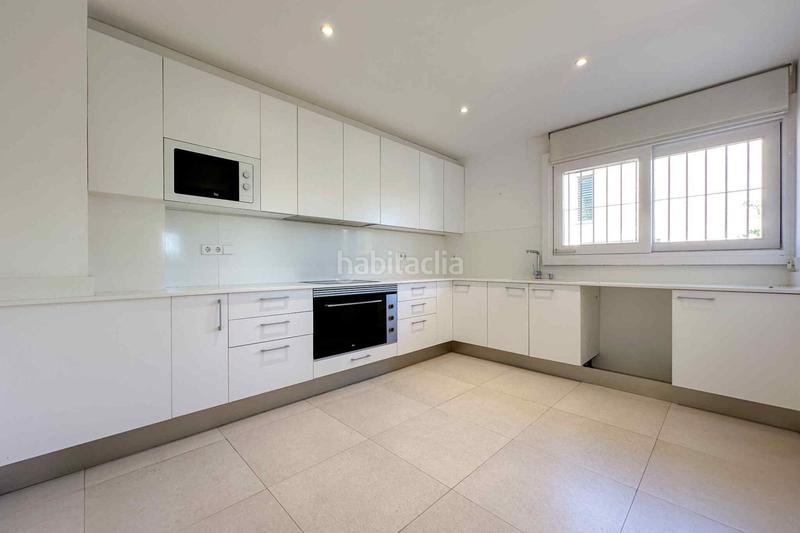 Foto 1e3068a5-adc3-496a-b39b-ec2d647f438e. Rent house with heating pool in La Florida - El Plantío Madrid