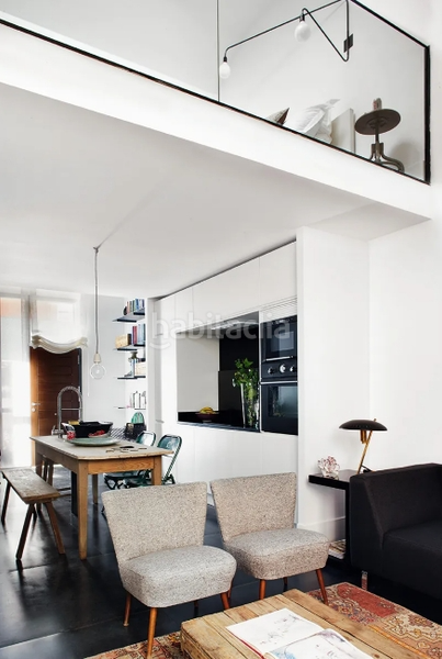 Foto db31466a-98f2-417d-9e1b-3e7f759d13b1. Alquiler piso loft exclusivo con carácter industrial en alquiler c. elfo en Madrid