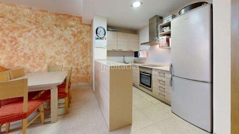 Foto 7d193c8e-6d5e-4a81-9276-eec5cb10fcbc. Piso se vende amplio piso en playa en Moncófar Playa Moncofa