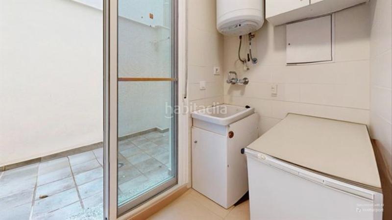 Foto 8205460a-35d8-4cd7-bfd7-9d854c7391b0. Piso se vende amplio piso en playa en Moncófar Playa Moncofa