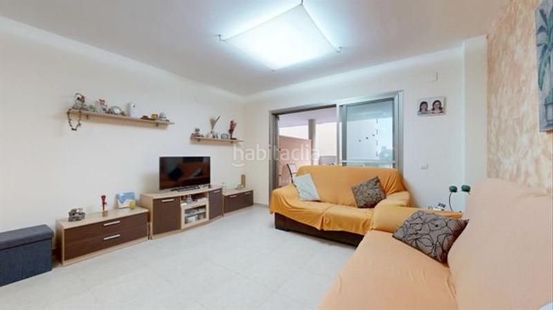 Foto a522e278-def8-453d-8c1b-d0eff8d0ff63. Piso se vende amplio piso en playa en Moncófar Playa Moncofa