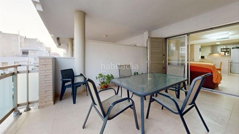 Foto c8819fc5-7f93-4ce8-b858-bcc82cb1d6da. Piso se vende amplio piso en playa en Moncófar Playa Moncofa