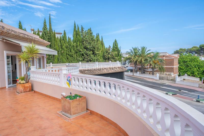 Foto 89f1d80f-04db-4468-8ffe-a181e2ea1e2e. Etagenwohnung in La Fustera Benissa