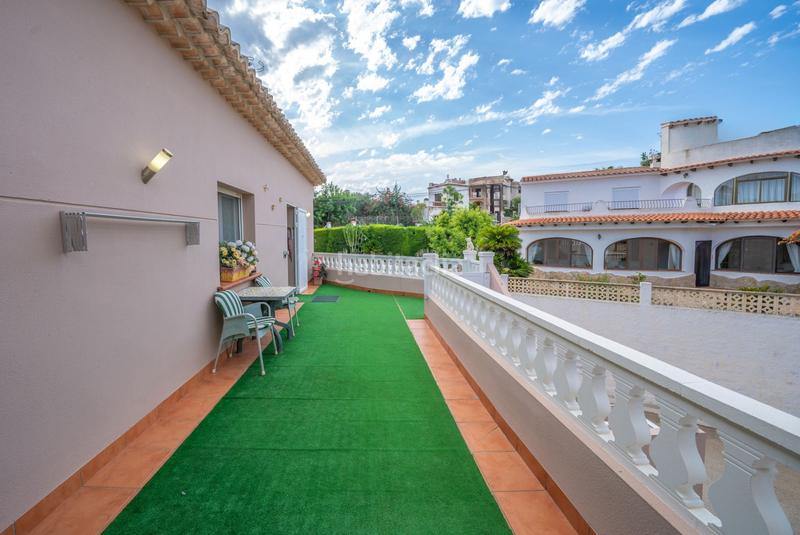 Foto e8bb0875-676f-4abb-a9ed-663b7ecf6307. Etagenwohnung in La Fustera Benissa