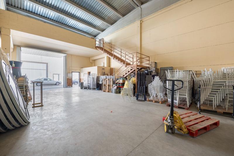 Foto 486cb480-0cbf-4feb-bb5f-dfd611459126. Industrial building in Zona Industrial Borreguno-Camporrosso Ciempozuelos