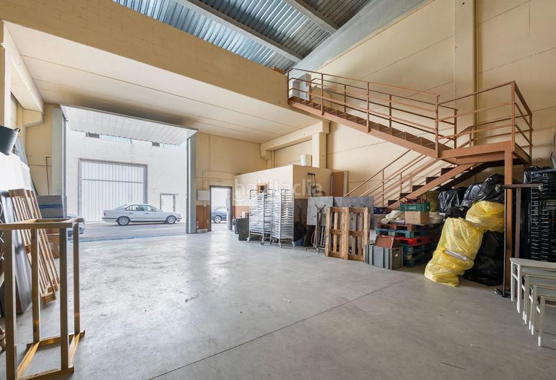 Foto f540aab0-8bbe-4f32-8a83-8703ba9f27ad. Industrial building in Zona Industrial Borreguno-Camporrosso Ciempozuelos