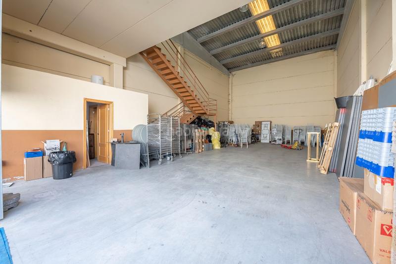 Foto fa806d95-a5c9-4170-97f9-4080c9a6f854. Industrial building in Zona Industrial Borreguno-Camporrosso Ciempozuelos