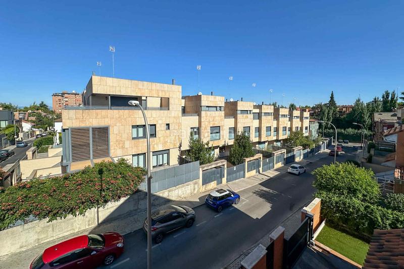 Foto a73b8bd5-305f-44c7-84a1-3a930921362a. Affitto casa a schiera con riscaldamento in Peñagrande Madrid
