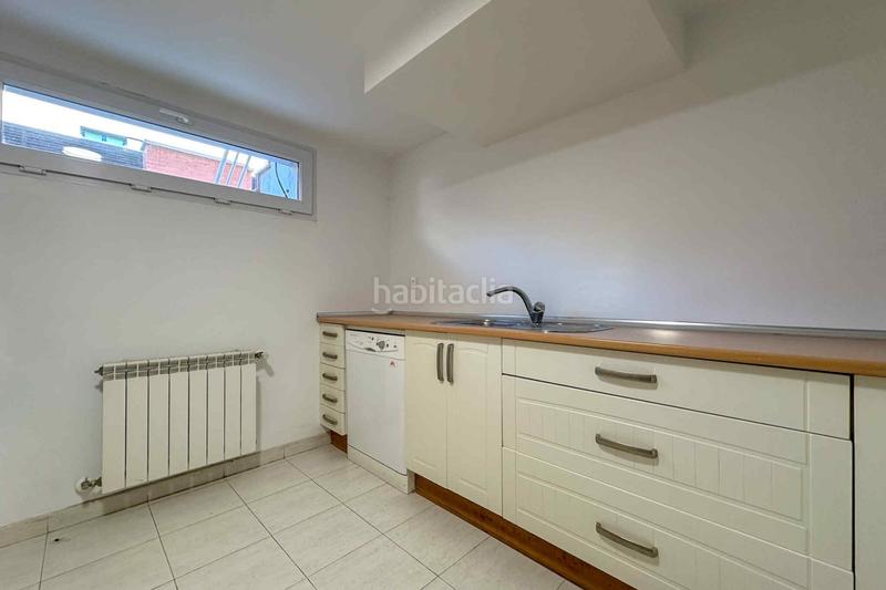 Foto bc91c6c5-ecc7-4d5f-abd3-4295a71c45e7. Affitto casa a schiera con riscaldamento in Peñagrande Madrid