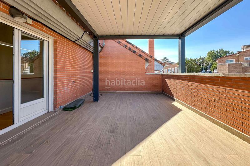 Foto b39db2e3-643c-4253-9689-06a83562ca4a. Alquiler casa adosada alquiler chalet adosado álvaro cunqueiro en Madrid