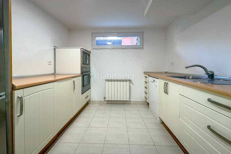 Foto 06625cba-6502-49f6-8a95-47e3d14ca9e3. Rent semi detached house with heating in Peñagrande Madrid