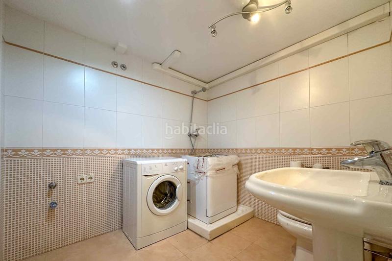 Foto 4e173110-b99e-4c3b-8d53-552ada4d8042. Rent semi detached house with heating in Peñagrande Madrid