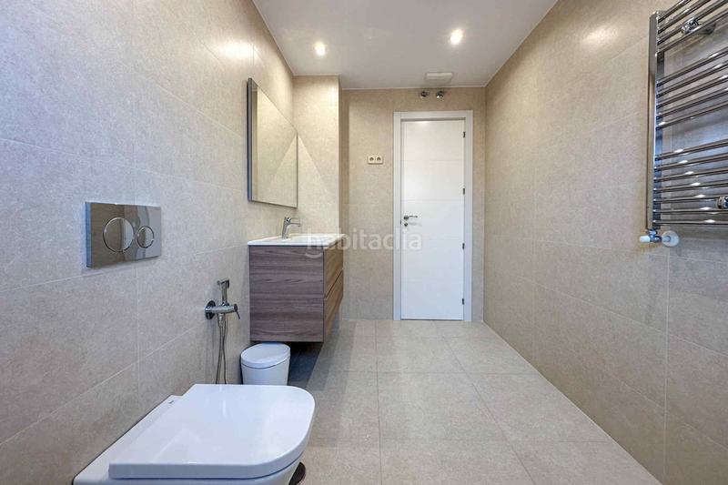 Foto 73e62c29-5811-4e6f-98e5-52c53654049a. Rent semi detached house with heating in Peñagrande Madrid