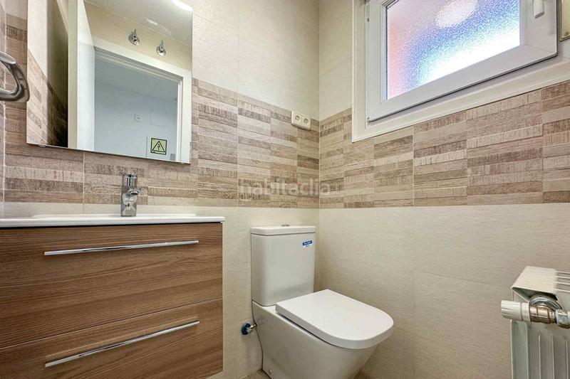 Foto 9784dfa1-4ce1-4464-aae2-633ff7f18b94. Rent semi detached house with heating in Peñagrande Madrid