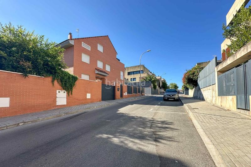 Foto 9cbc6cb1-efff-4103-8b17-229f9a5098ad. Rent semi detached house with heating in Peñagrande Madrid