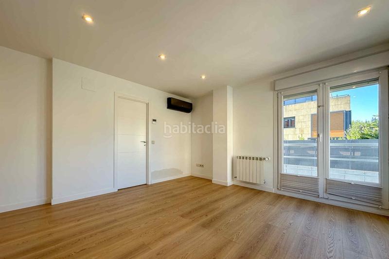 Foto a95cbc4e-7395-4c3a-873e-cc333f0708ed. Rent semi detached house with heating in Peñagrande Madrid