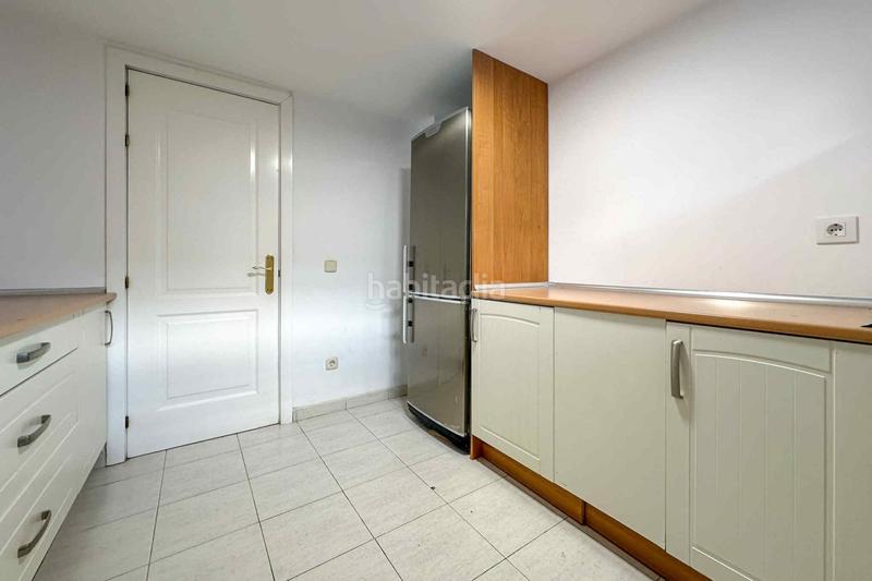 Foto cfd2a487-84ad-44fe-90d2-8603cb25db8c. Rent semi detached house with heating in Peñagrande Madrid