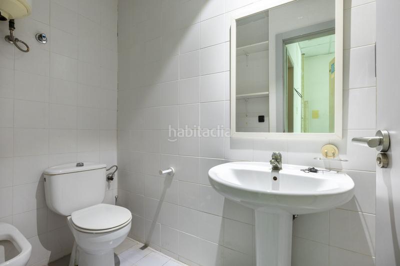 Foto cc79eb56-e872-4046-be78-ae523a27c7e4. Lloguer local comercial a El Puig El Puig de Santa Maria