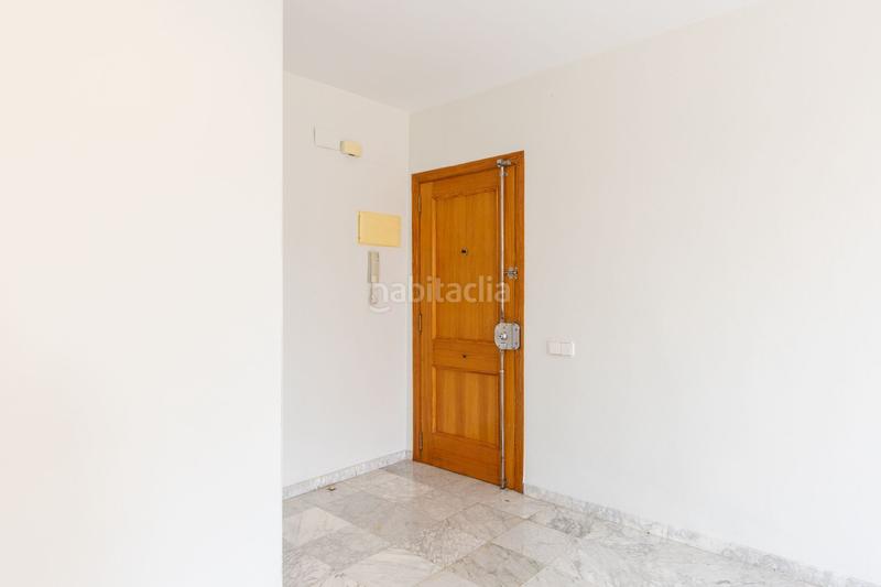 Foto df03d70f-994b-41a9-a70a-dca881bd2ca8. Alquiler piso  reformado con balcón en alquiler centro en Valencia