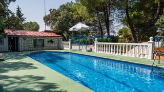 Casa a Villa del Prado. Chalet independiente en venta  c. goya, villa del prado